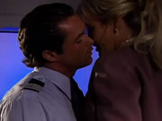 極品洋妞空姐和男飛行員在飛機上溫馨的性愛