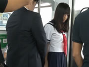 満員電車水手服嫩妹被淫魔性侵